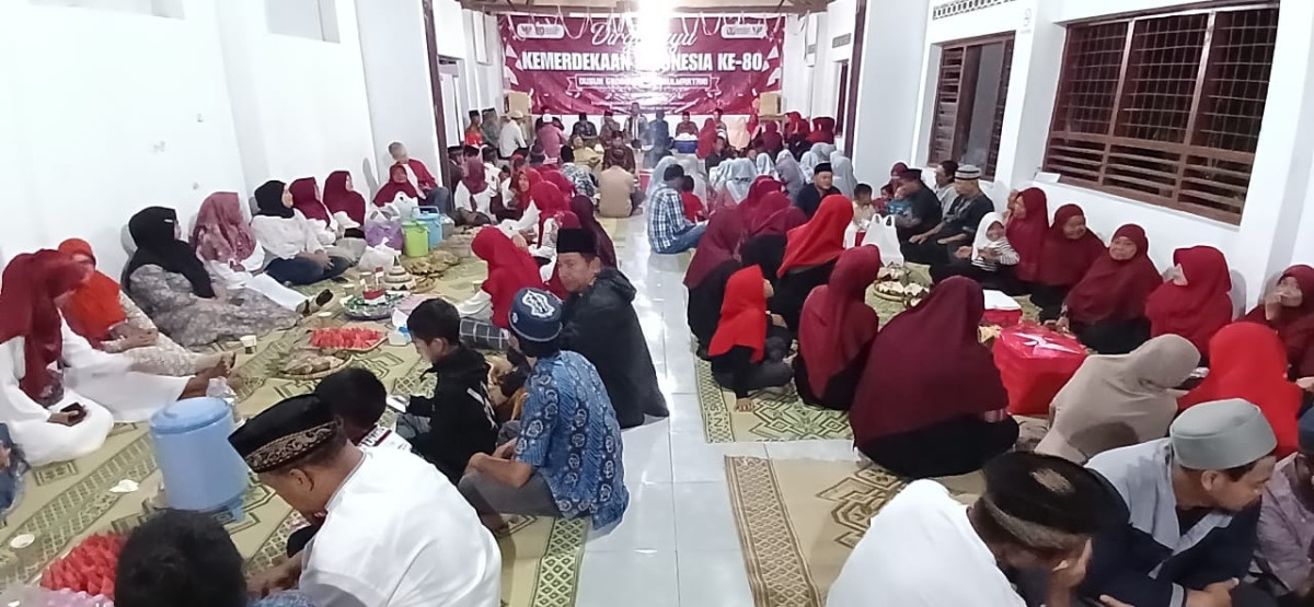 Tirakatan dusun Grogolan