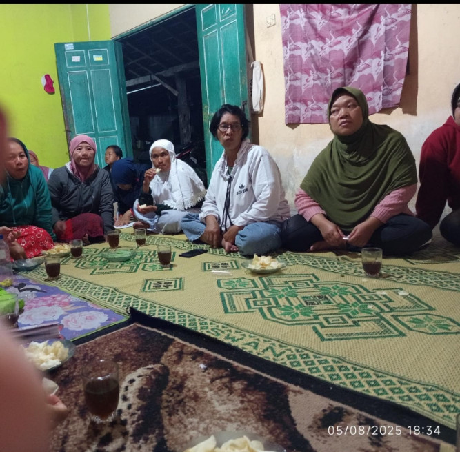 Arisan rutin RT 05 RW 25 dusun Grogolan