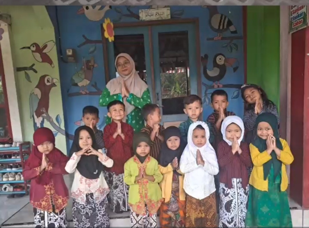 Karnaval tk arraudah dr dsn meces