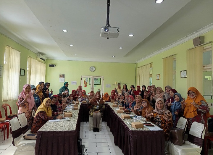 Kader lodadi mengikuti rakor kader kesehatan