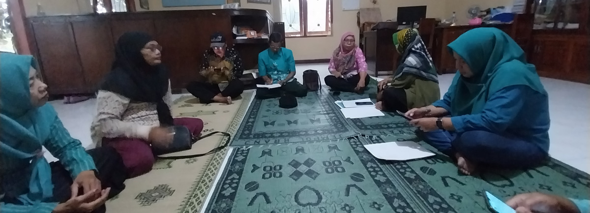 Pertemuan anggota bkm dr dsn meces
