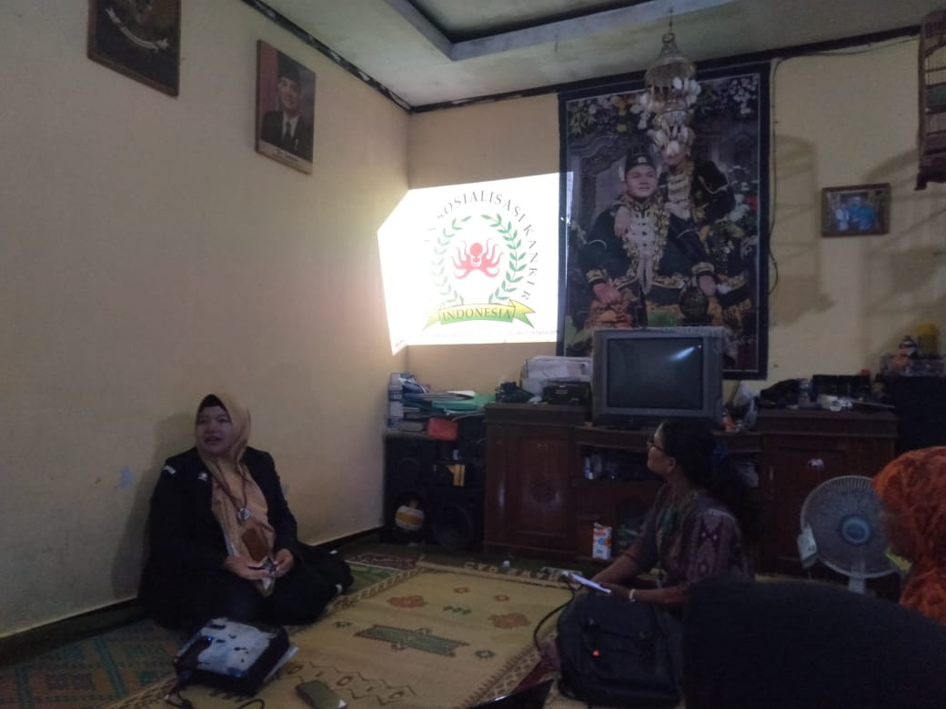 Penyuluhan tentang kanker di dsn meces