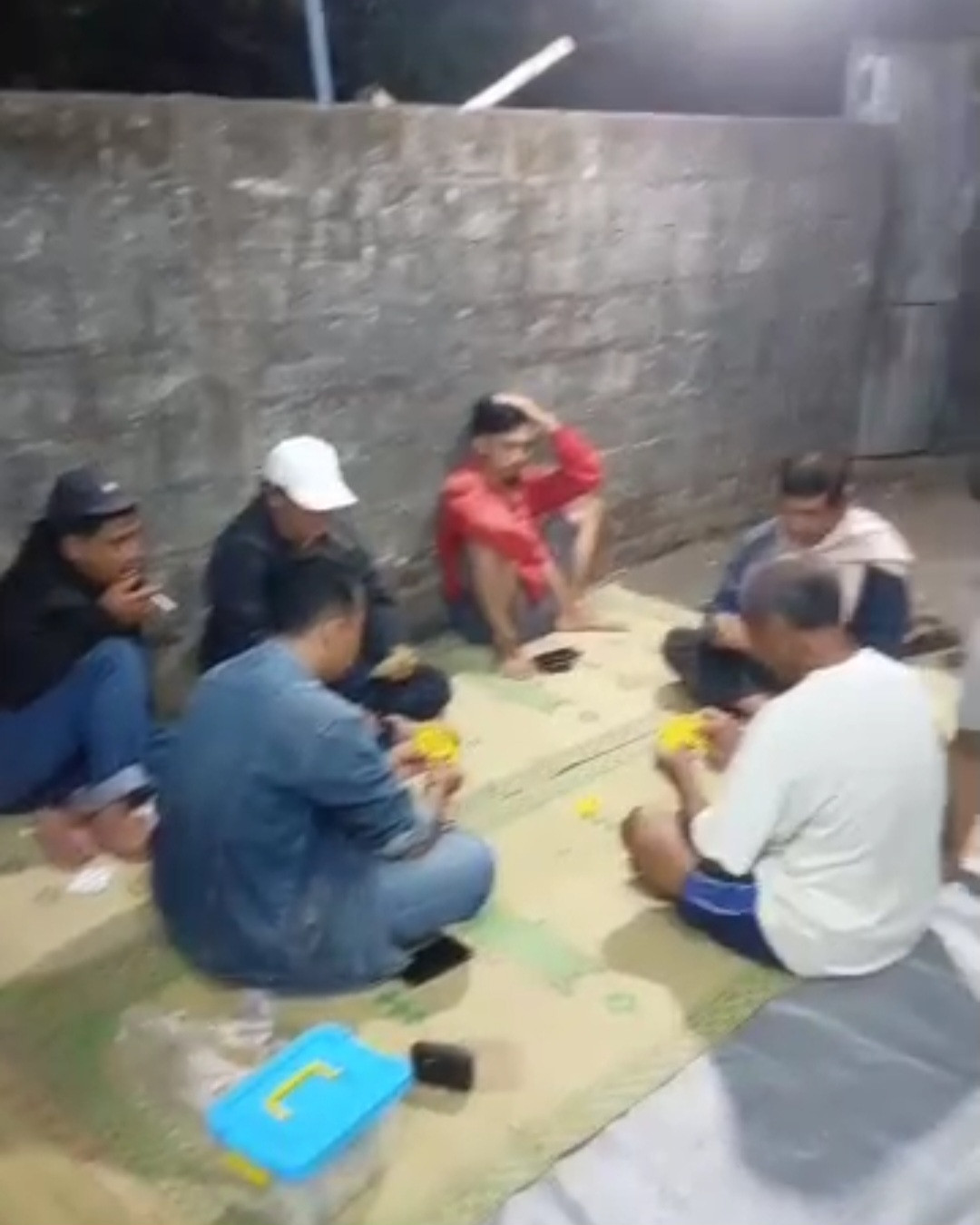 Jaga makam dr dsn meces