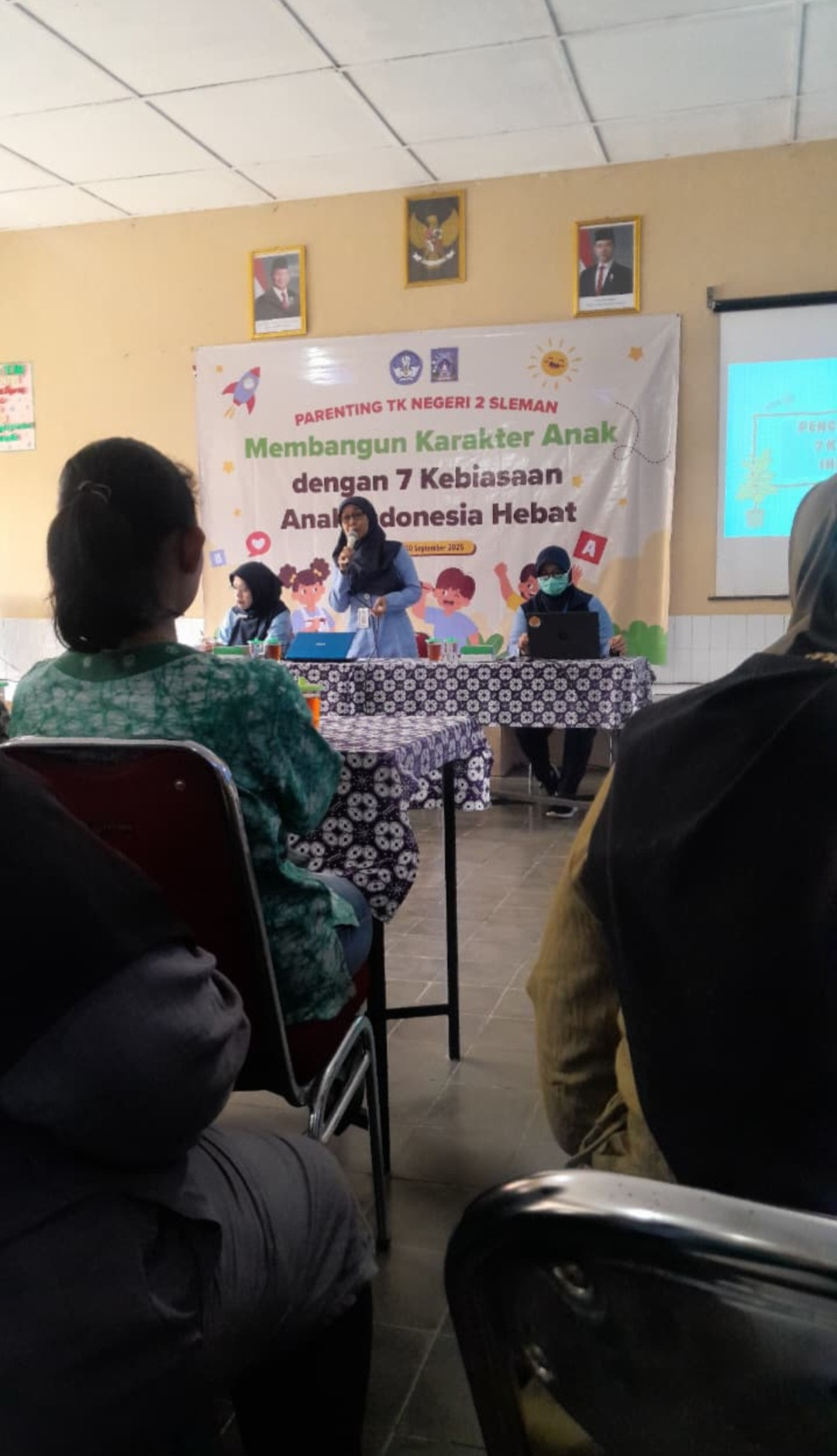 Pertemuan wali murid tn dr dsn meces