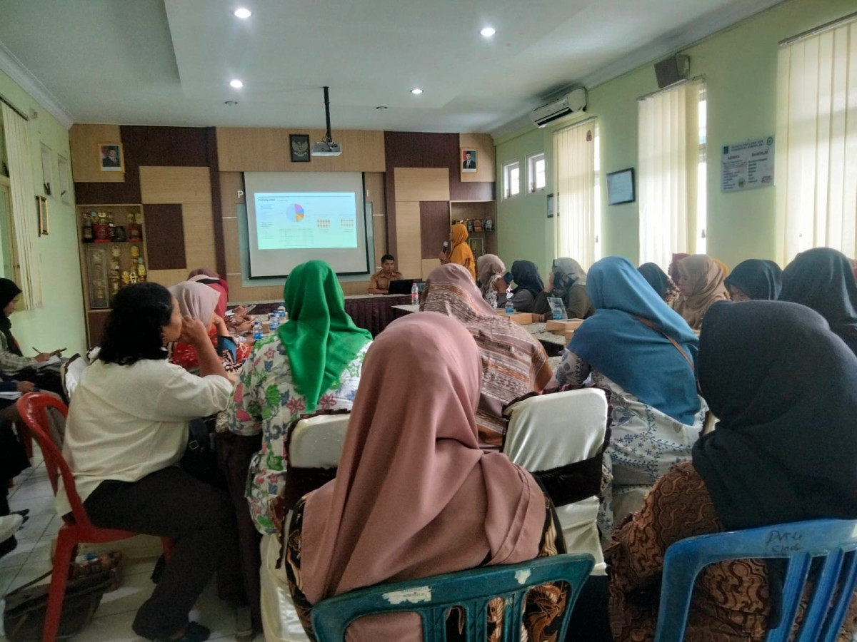 Pertemuan kader kesehatan oleh kader kesehatan puntuk di puskesmas