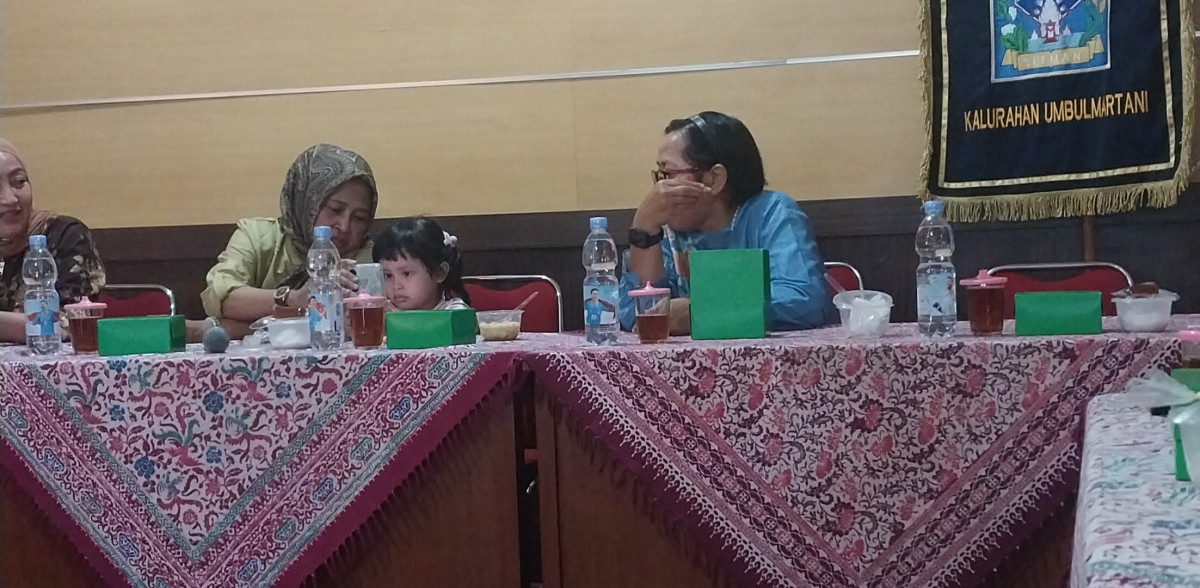 Oertemuan rutin tp pkk dr dsn meces