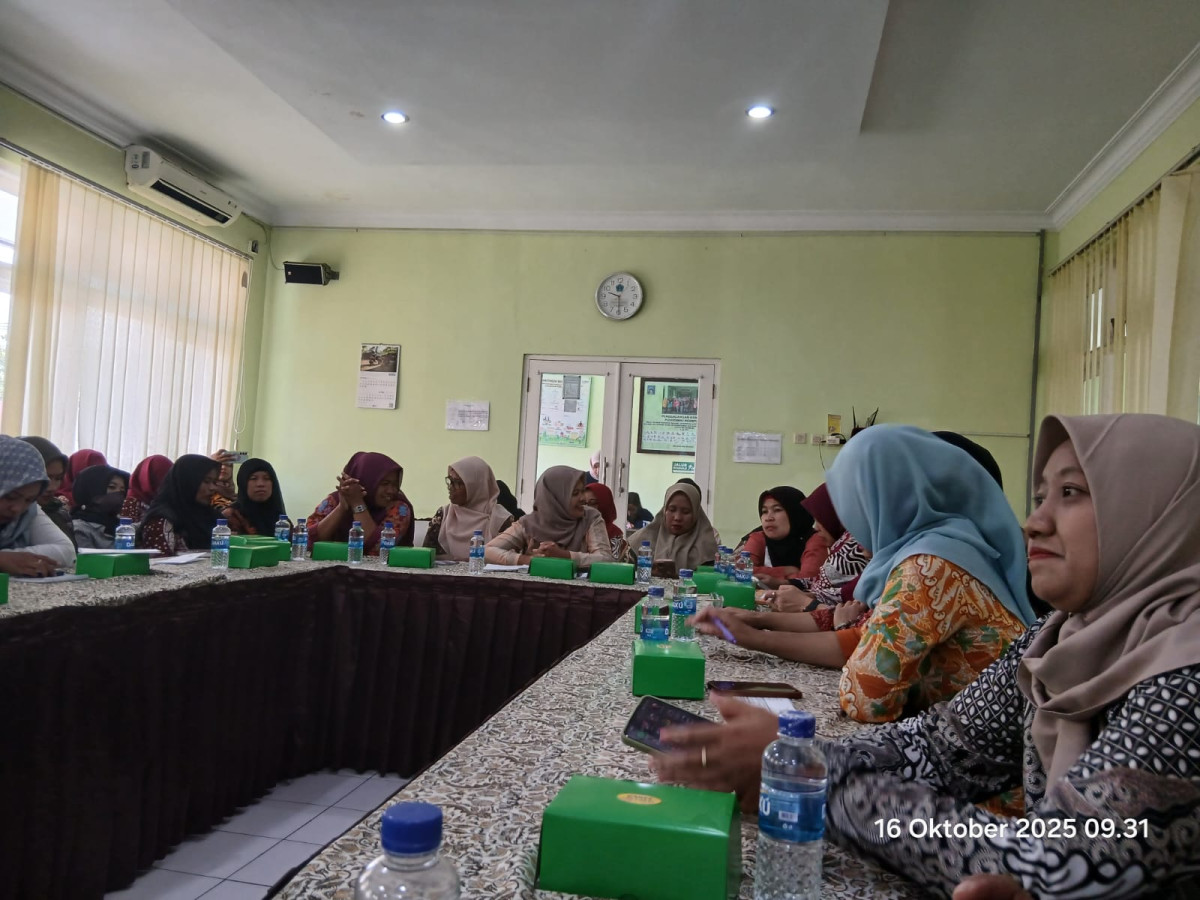 Rakor dipuskesmas oleh kader ngemplak asem