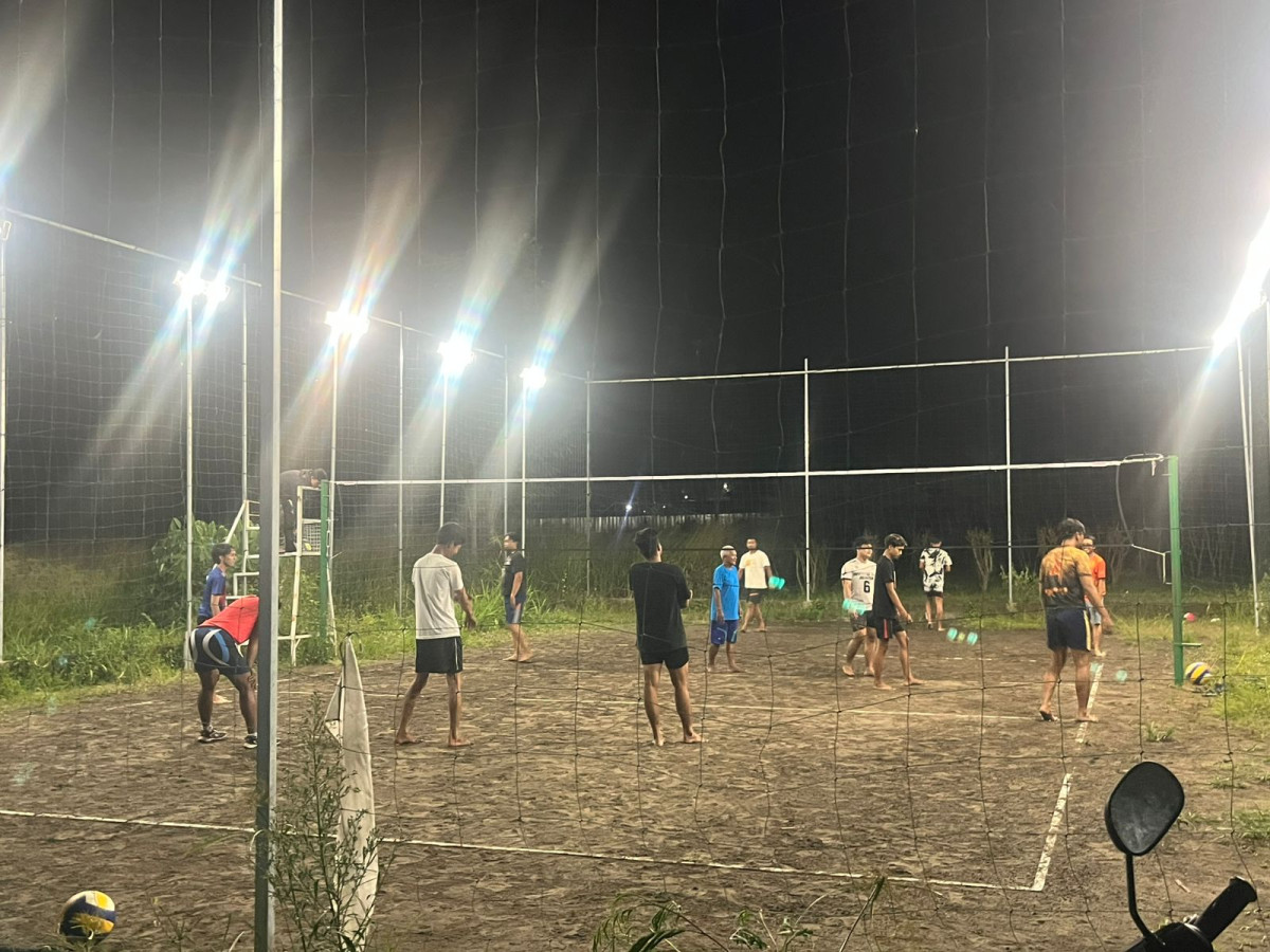 Latihan voli putra Puntuk persiapan porkal