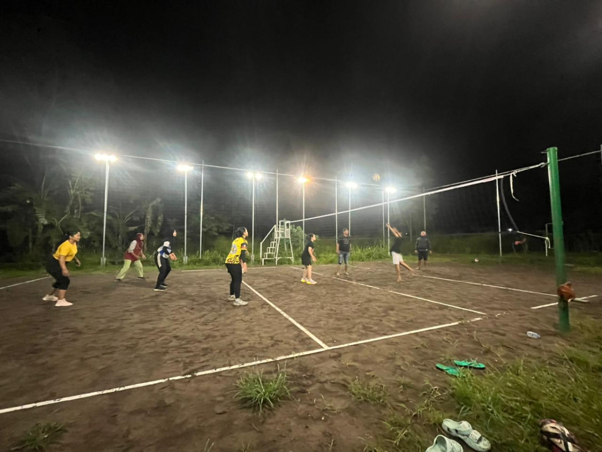 Persiapan Porkal bola voli putri puntuk