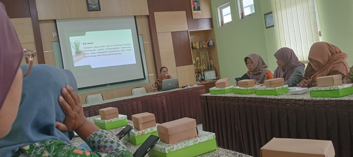 Pendataan pus kader Dusun Tanjung di Puskesmas