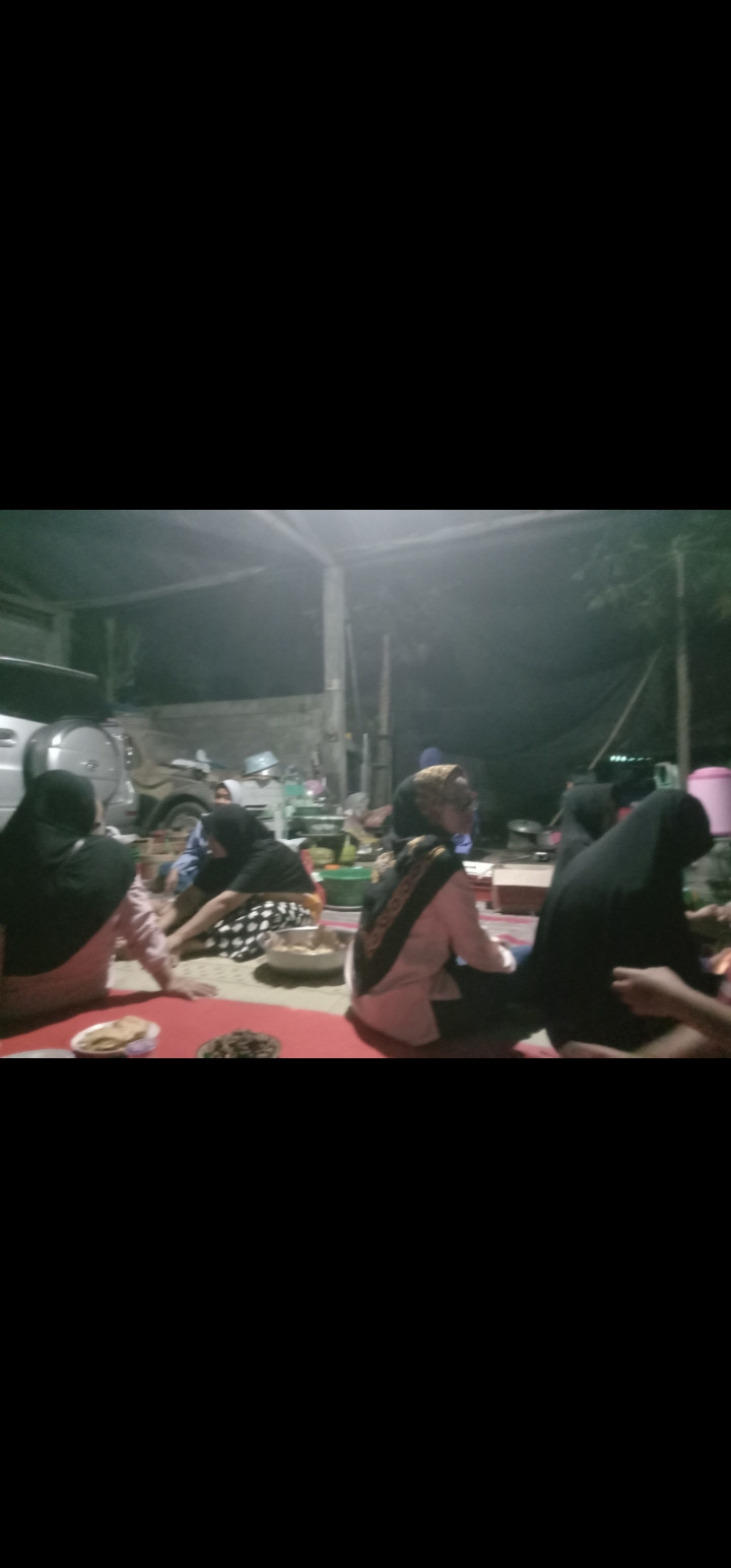 Tahlilan warga dusun Tempel Medelan