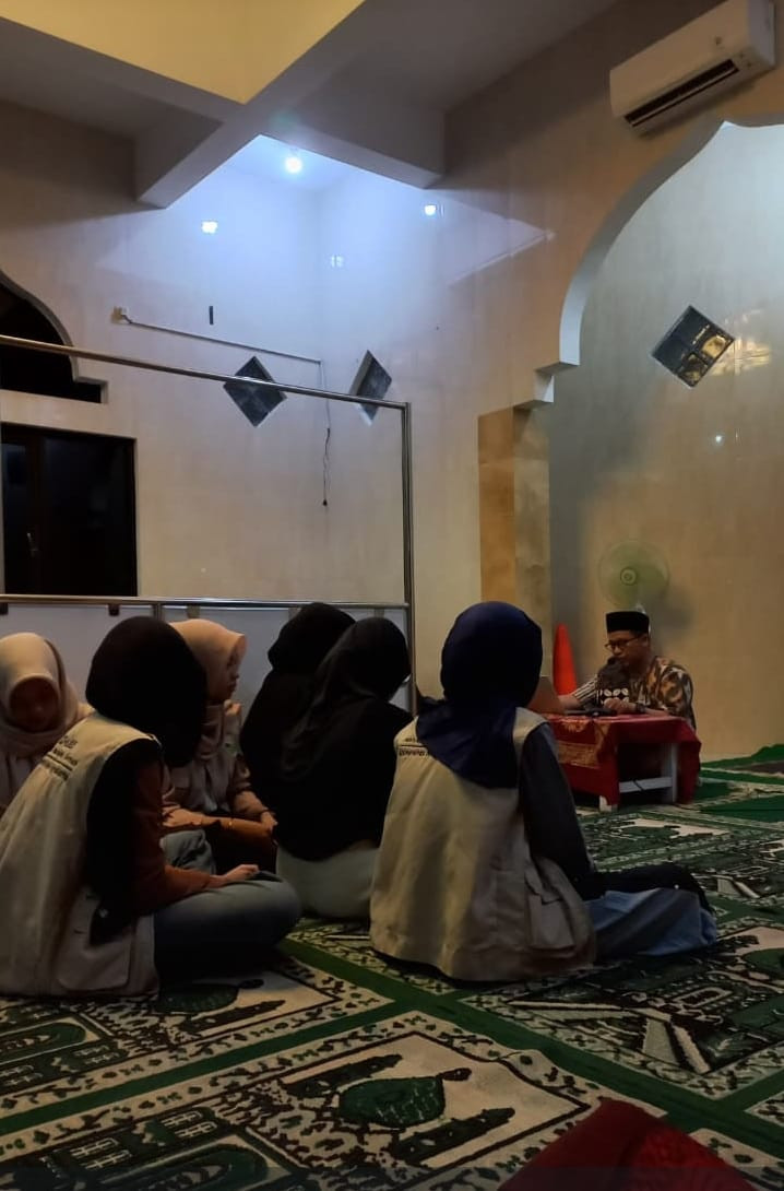 Pengajian rutin malam ahad warga Dongkelsari Puntuk