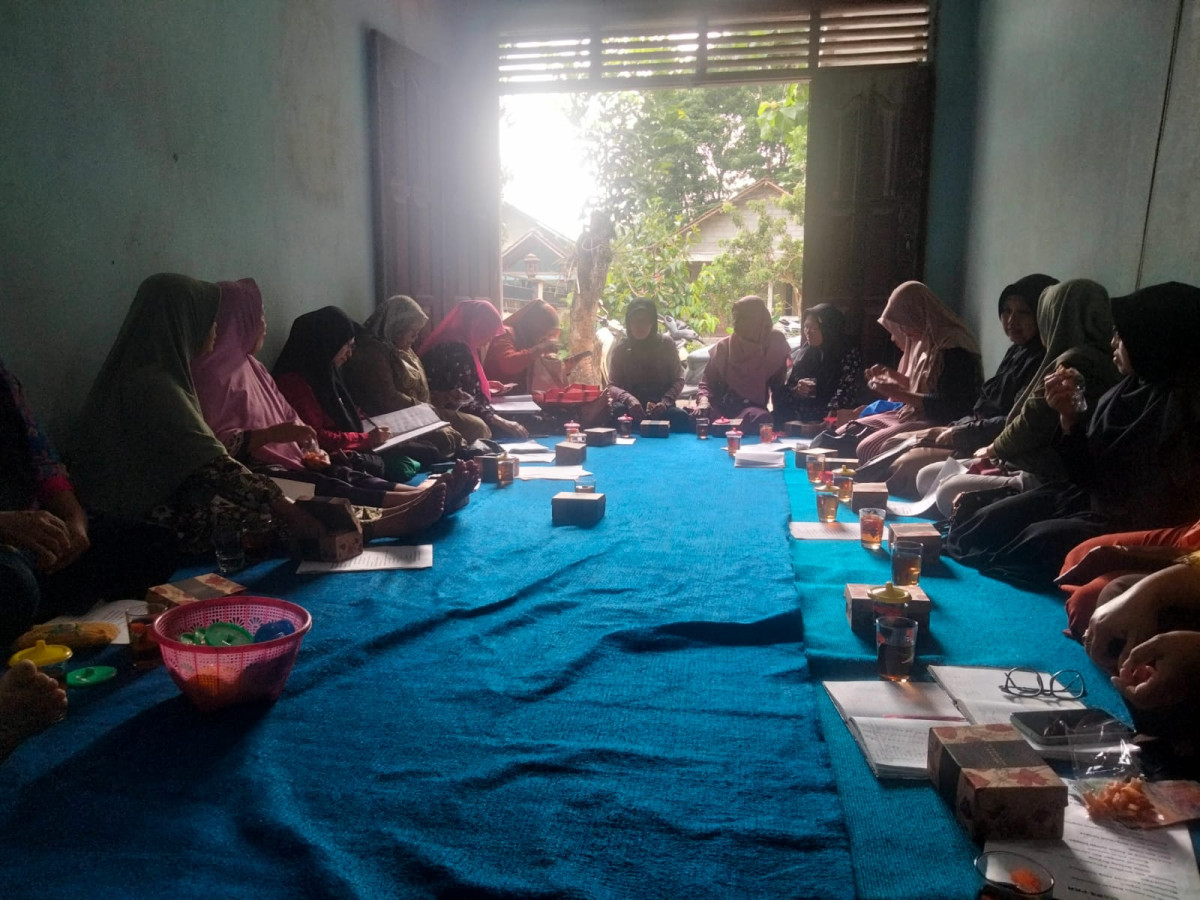 Pertemuan rutin pkk padukuhan Puntuk