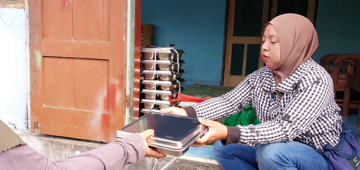 Pembagian mbg dsn meces