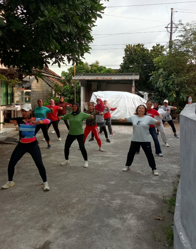 Senam sehat dusun Grogolan