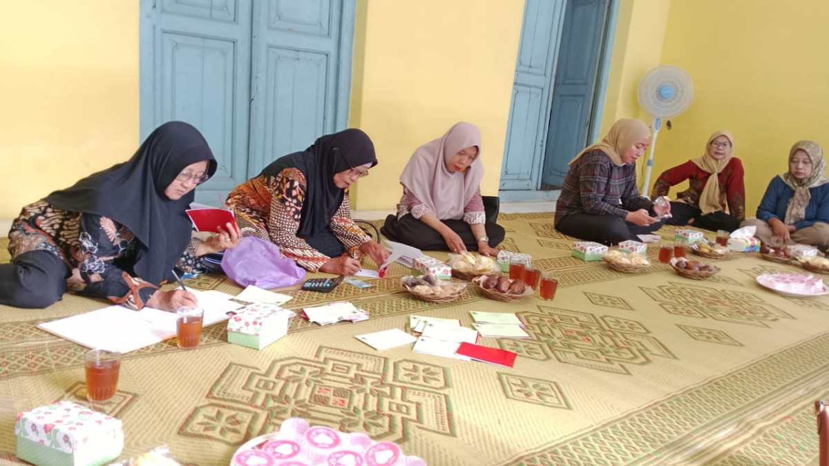 Ibu Dukuh Degolan Menghadiri Pertemuan Pokja  Kelp.I Kalurahan