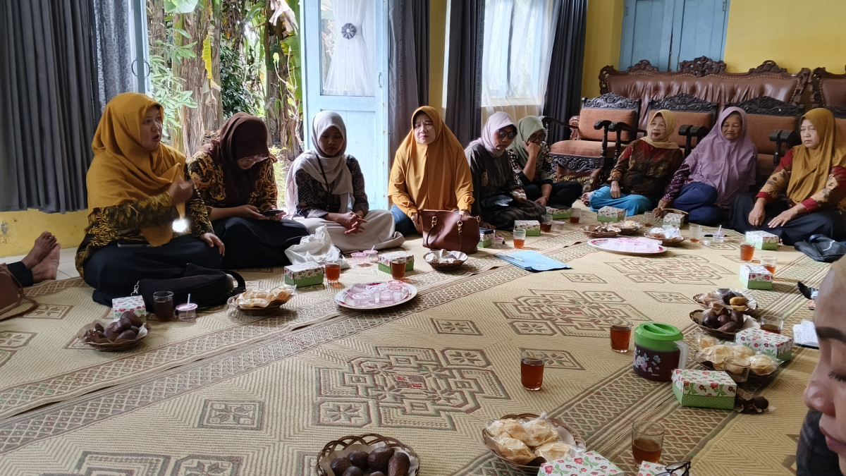 Kader lodadi menghadiri pertemuan rutin IMP kel 1