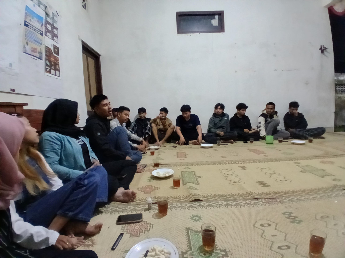 Pertemuan karang taruna dsn meces