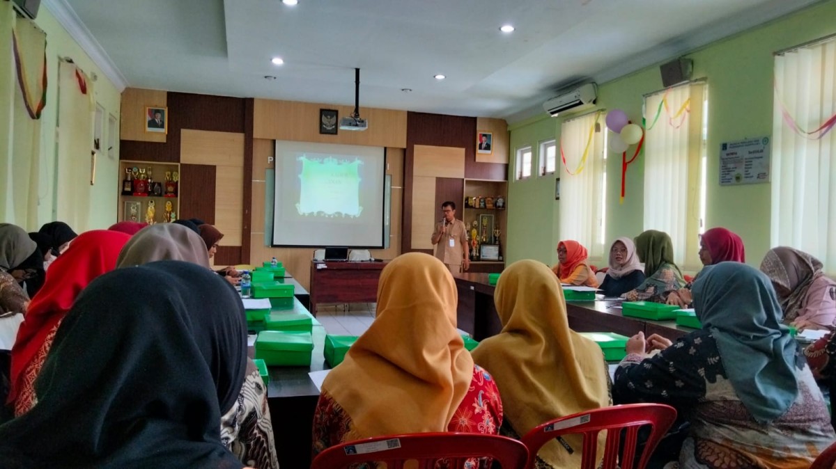 Pertemuan rakor kader Kesehatan oleh Kader Puntuk