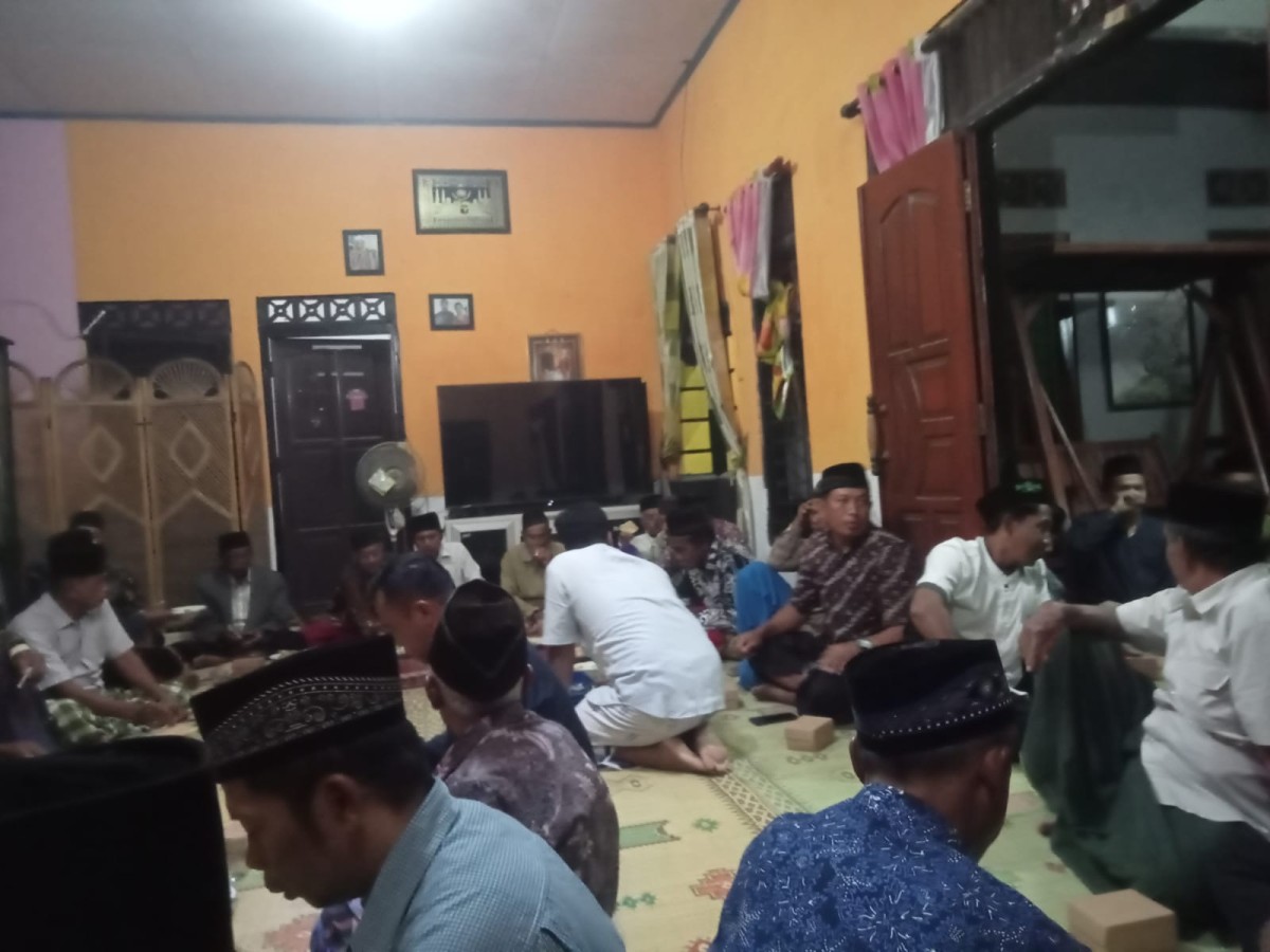 Tahlil dirumah warga puntuk