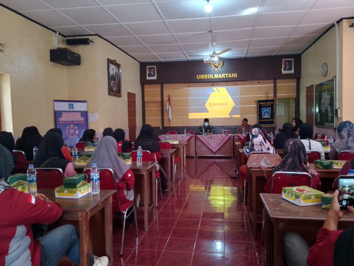 UMKM Degolan Mengikuti Pembinaan