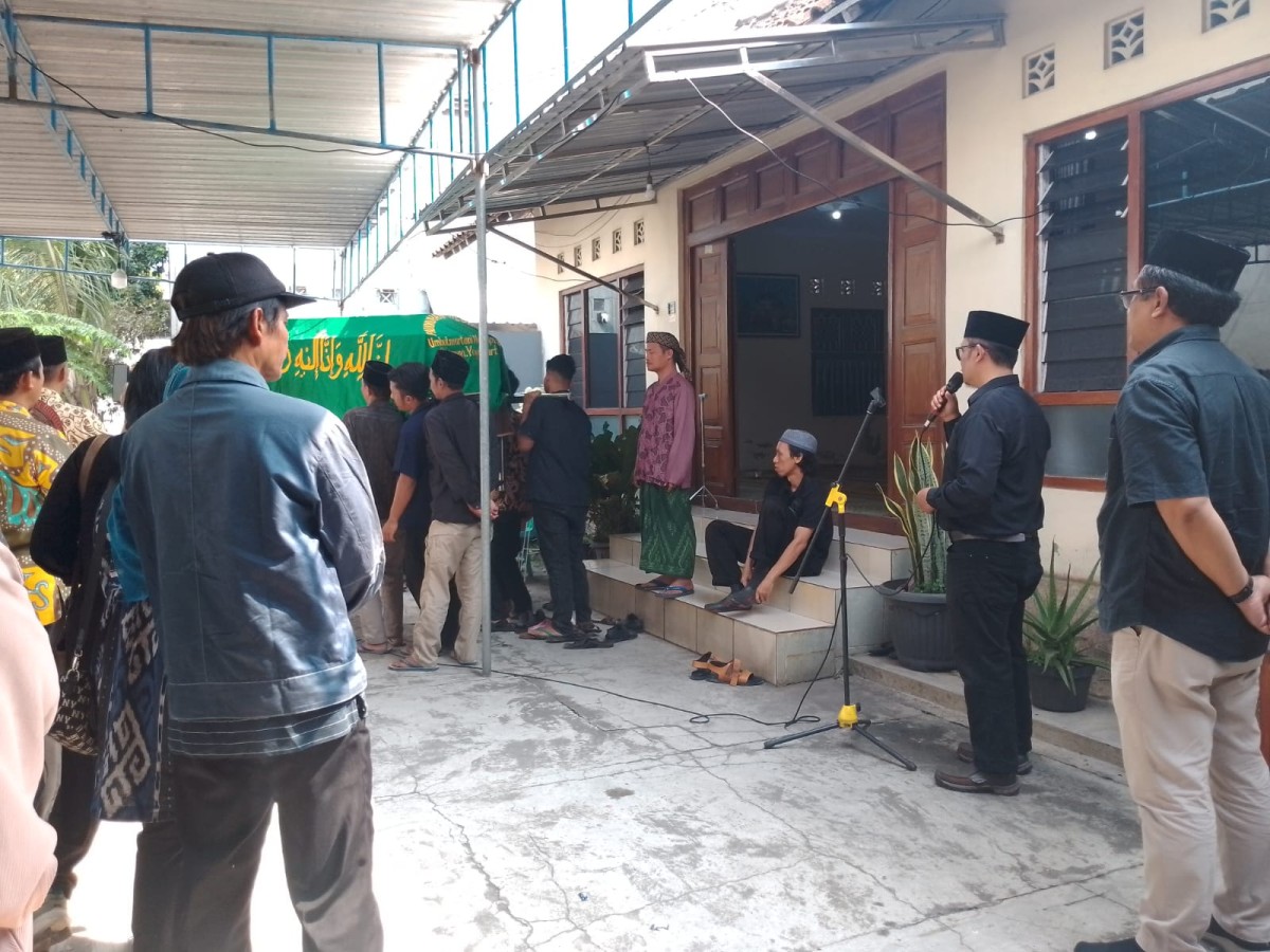 Takziyah Kerumah Warga Degolan