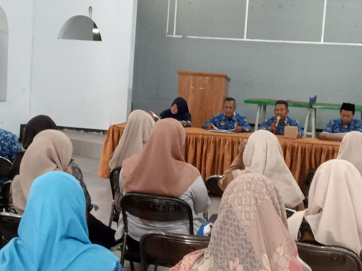 RAPAT OPERASIONAL POKJA KAMPUNG KB