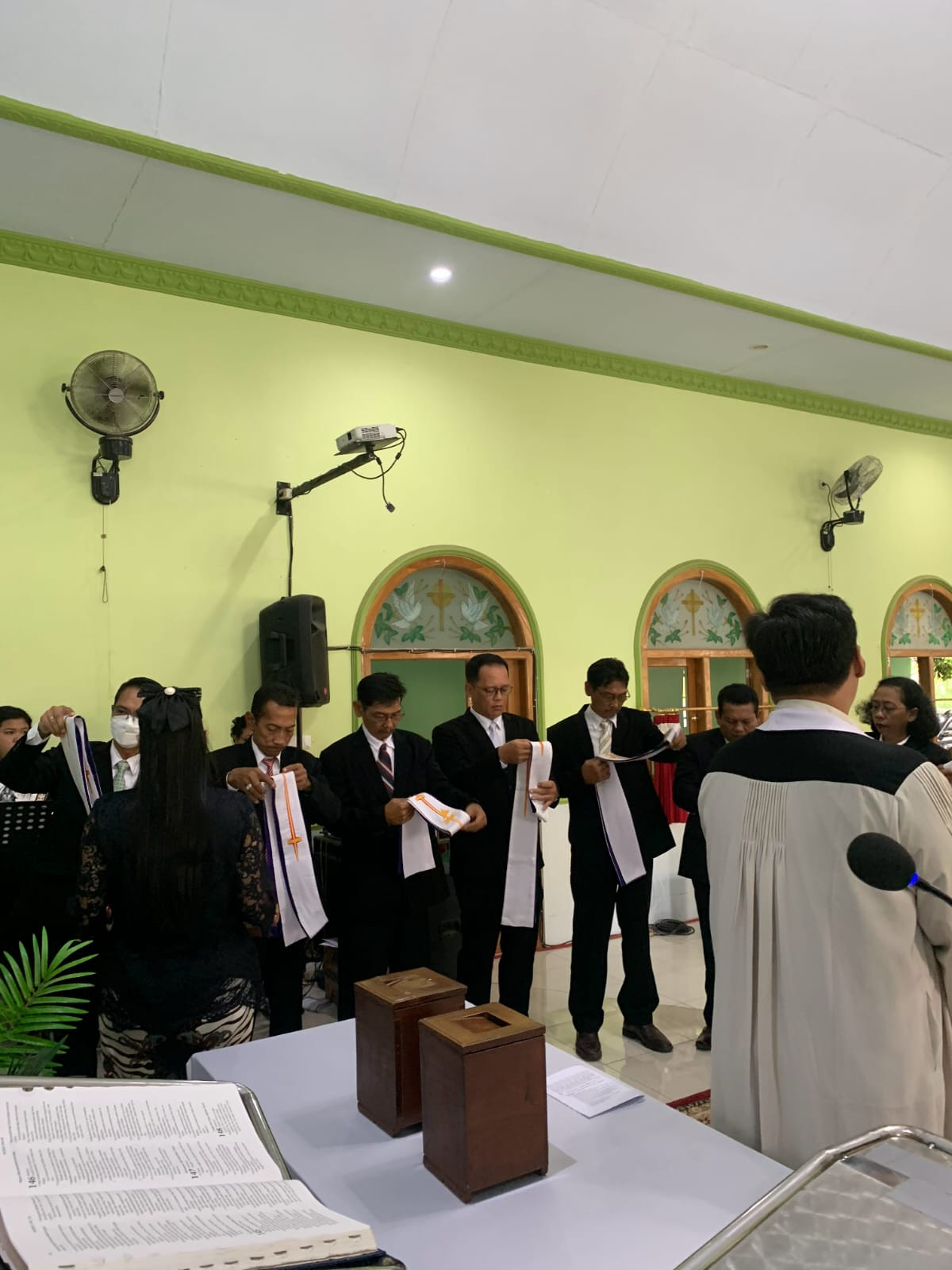 Lepas Lantik Majelis Jemaat GKJW Bulusari Daur 2025-2027