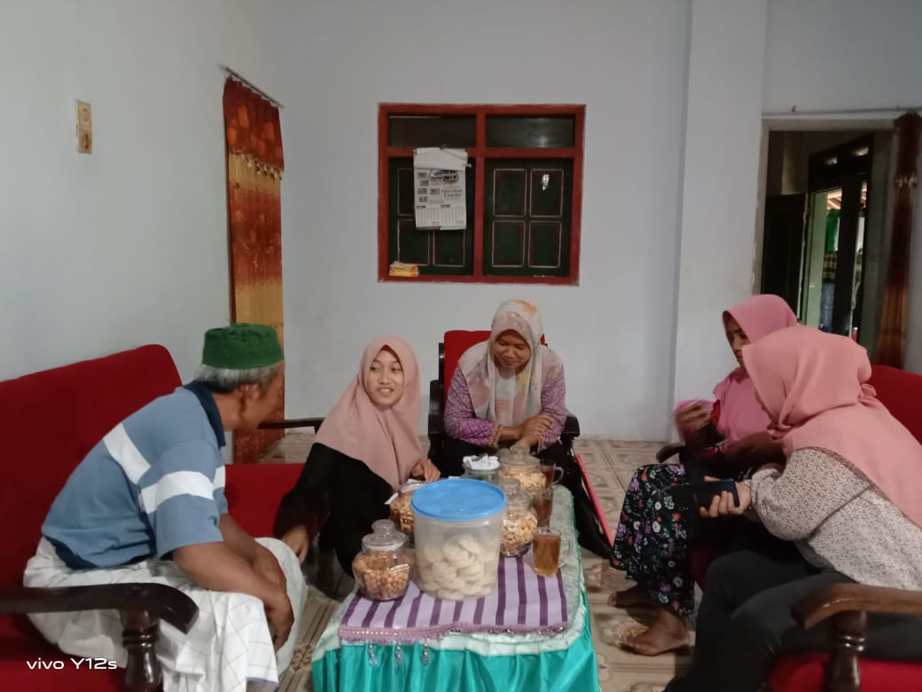 Pemberian pendampingan dan edukasi PUS