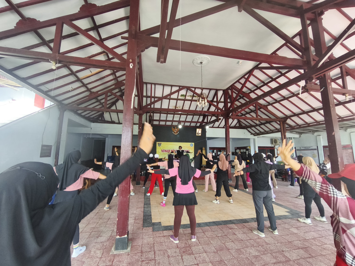 Senam zumba rutin hari minggu