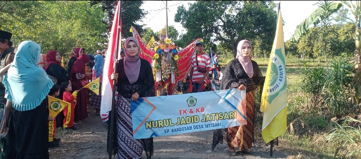 Pawai kb dan tk bersama masyarakat campalok