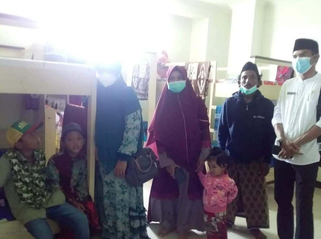 Bantuan pendidikan bagi keluarga miskin