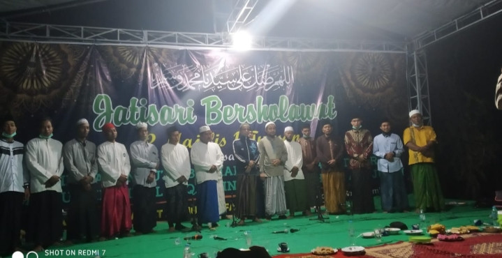 Jatisari bersolawat