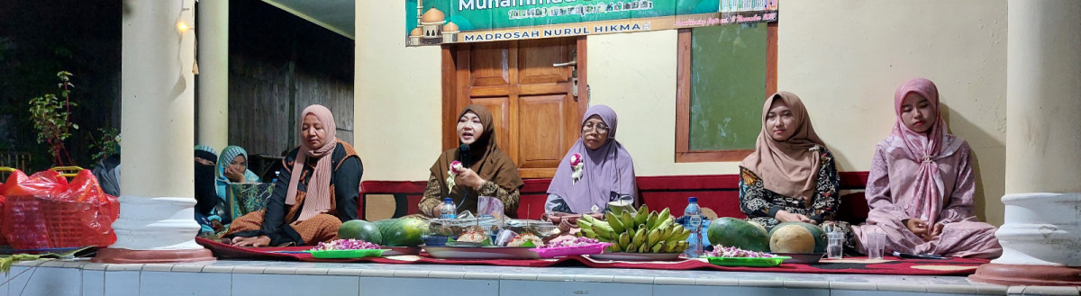 Pengajian rutinan muslimat.