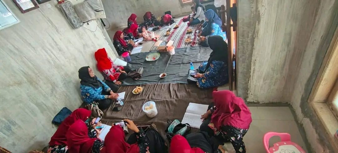 Pertemuan rutin tim pendamping keluarga