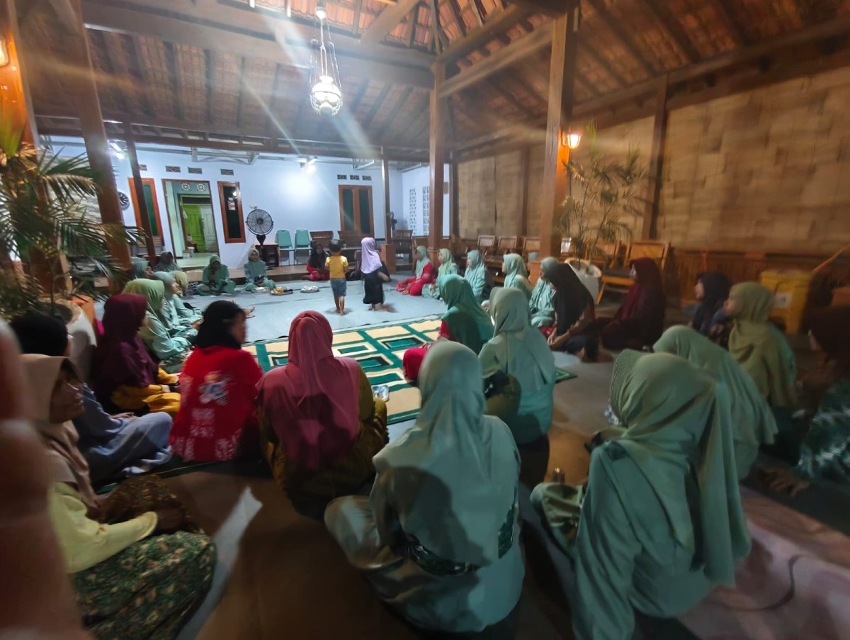 Pengajian rutin majlis ta'lim an-Nafi'iyah