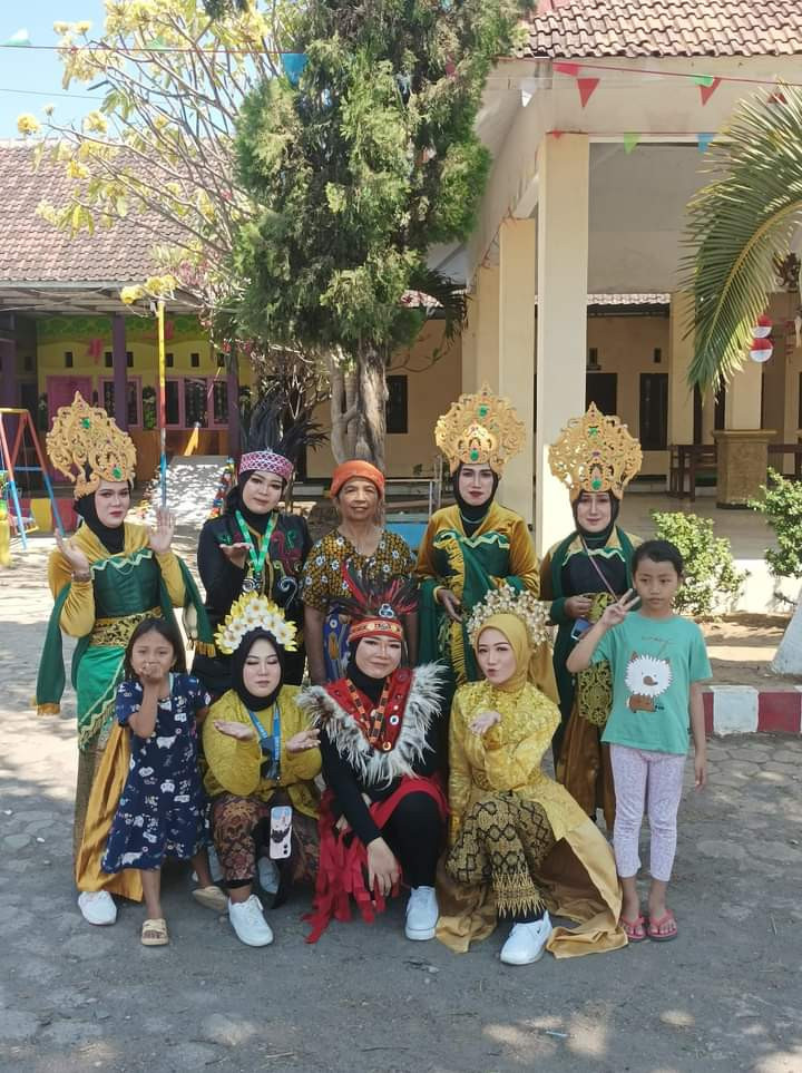 Karnaval Budaya Nusantara Desa Muneng