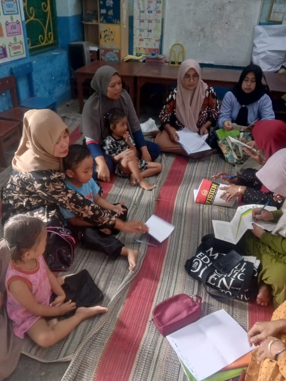 Pendampingan ibu/keluarga balita meliputi pemenuhan gizi