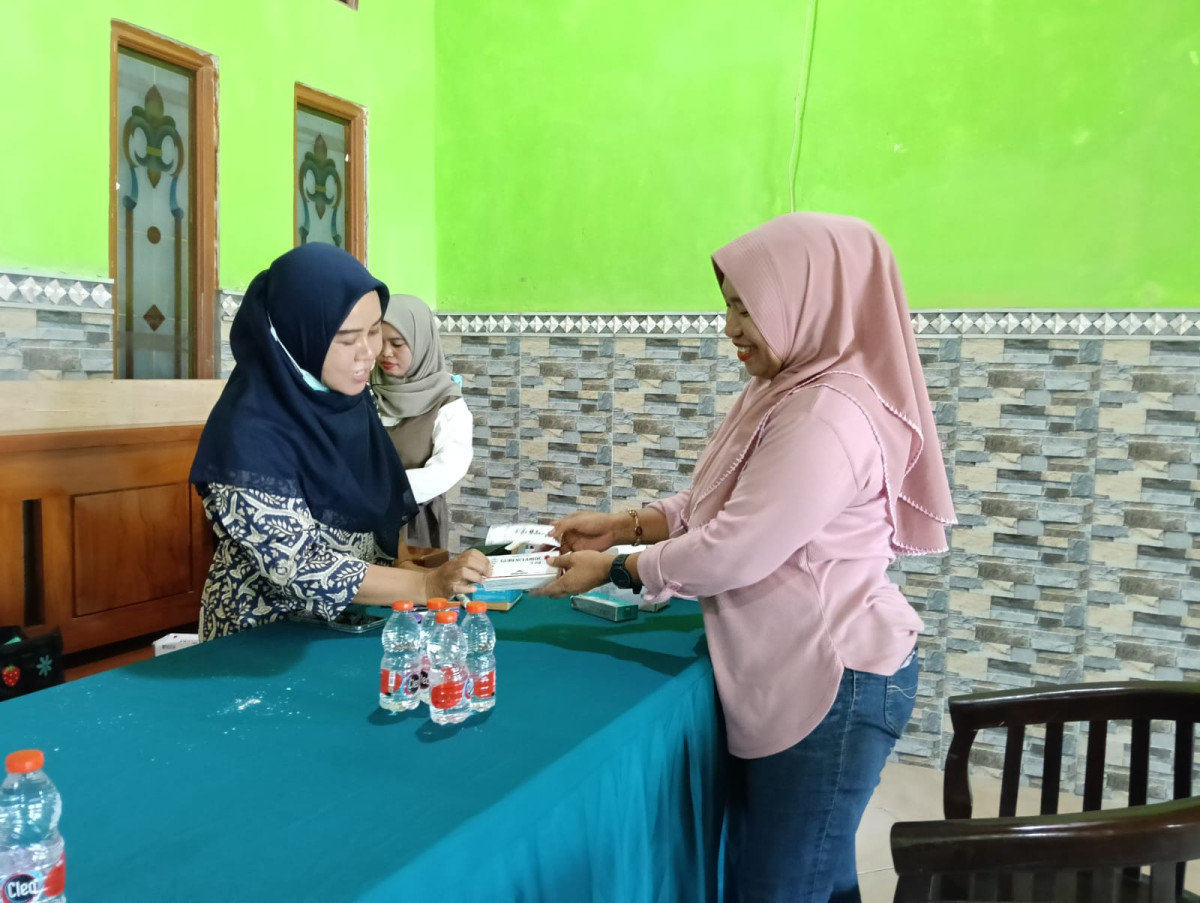 Pemberian pendampingan dan edukasi penatalaksanaan keluarga calon pasangan usia subur