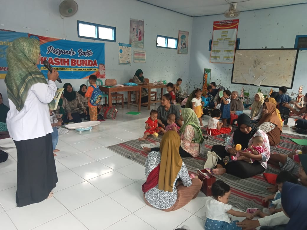 penyuluhan oleh bidan desa