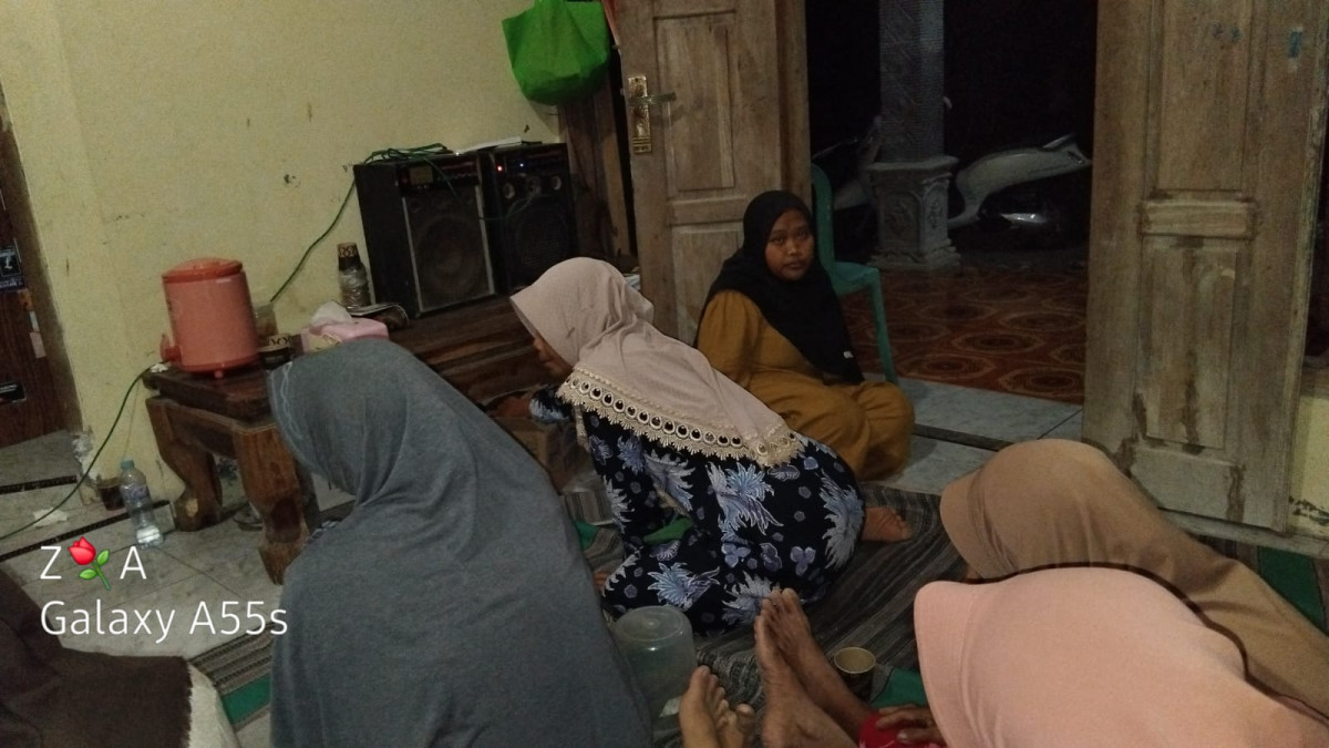 Kegiatan kelompok BKR Anggrek