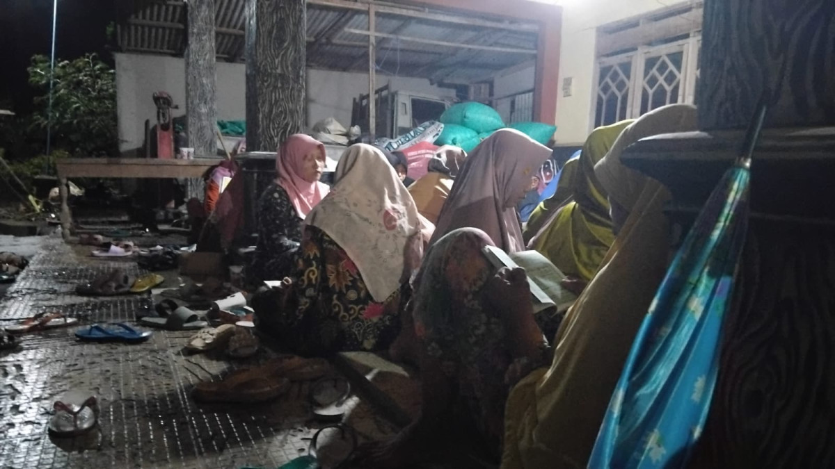 Kegiatan kelompok BKR Anggrek