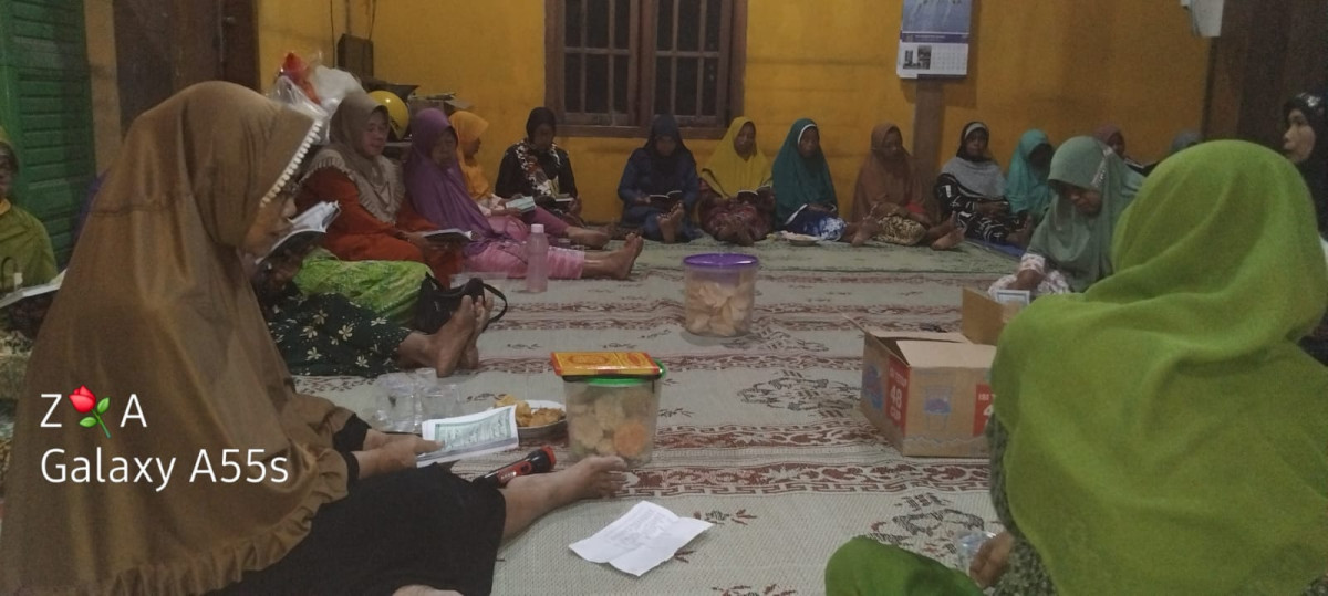 Kegiatan kelompok BKR Anggrek