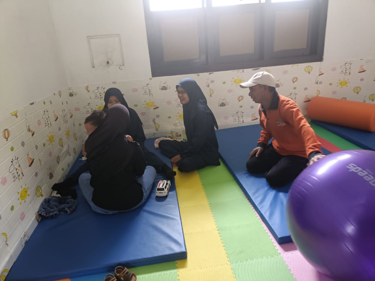 Pendampingan Pijat Terpenting di Rumah Terapi Kecamatan Plaosan Oleh Kader PPKBD  Kelurahan Sarangan