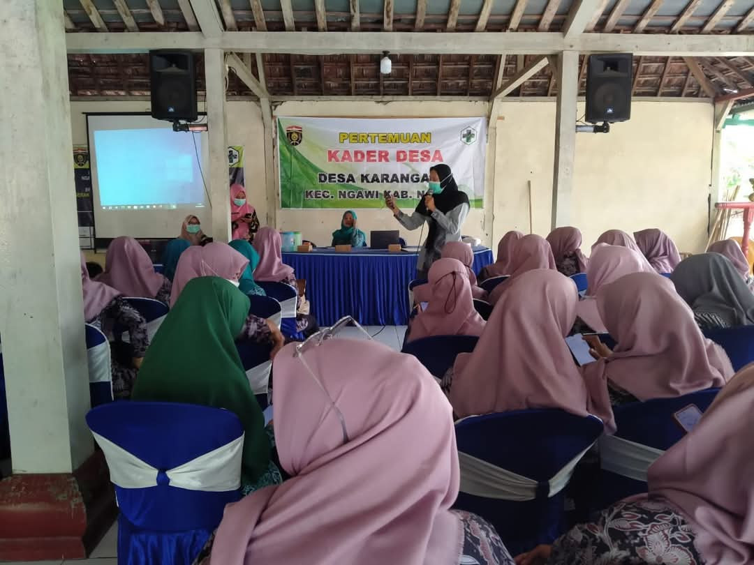 Pertemuan kader desa Karangsari