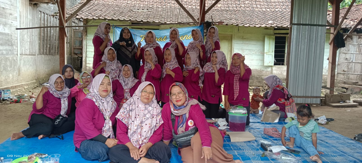 Pertemuan rutinan PKK