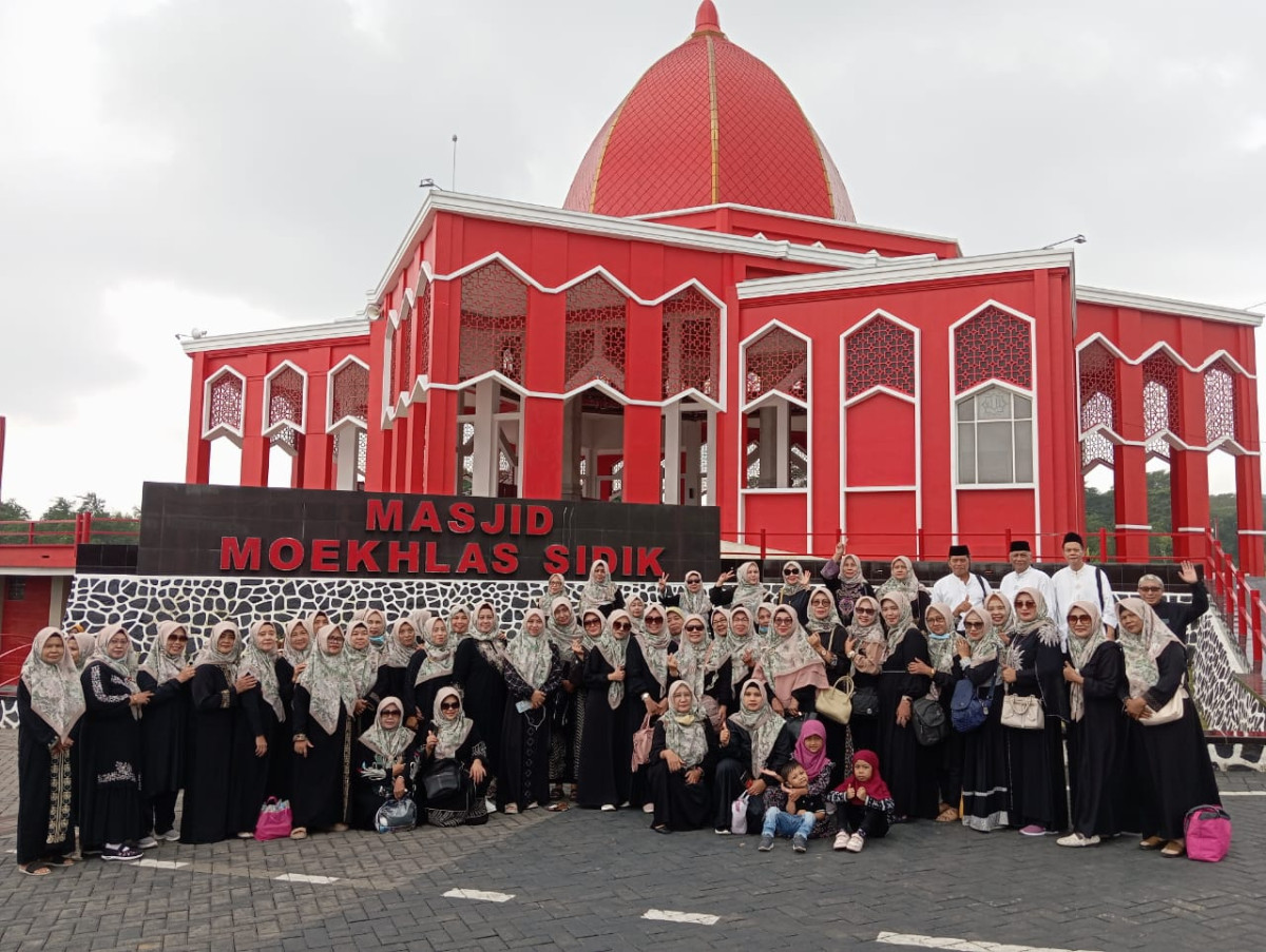 Majelis Ta'lim Al Hidayah Rw 8 Deket Kulon