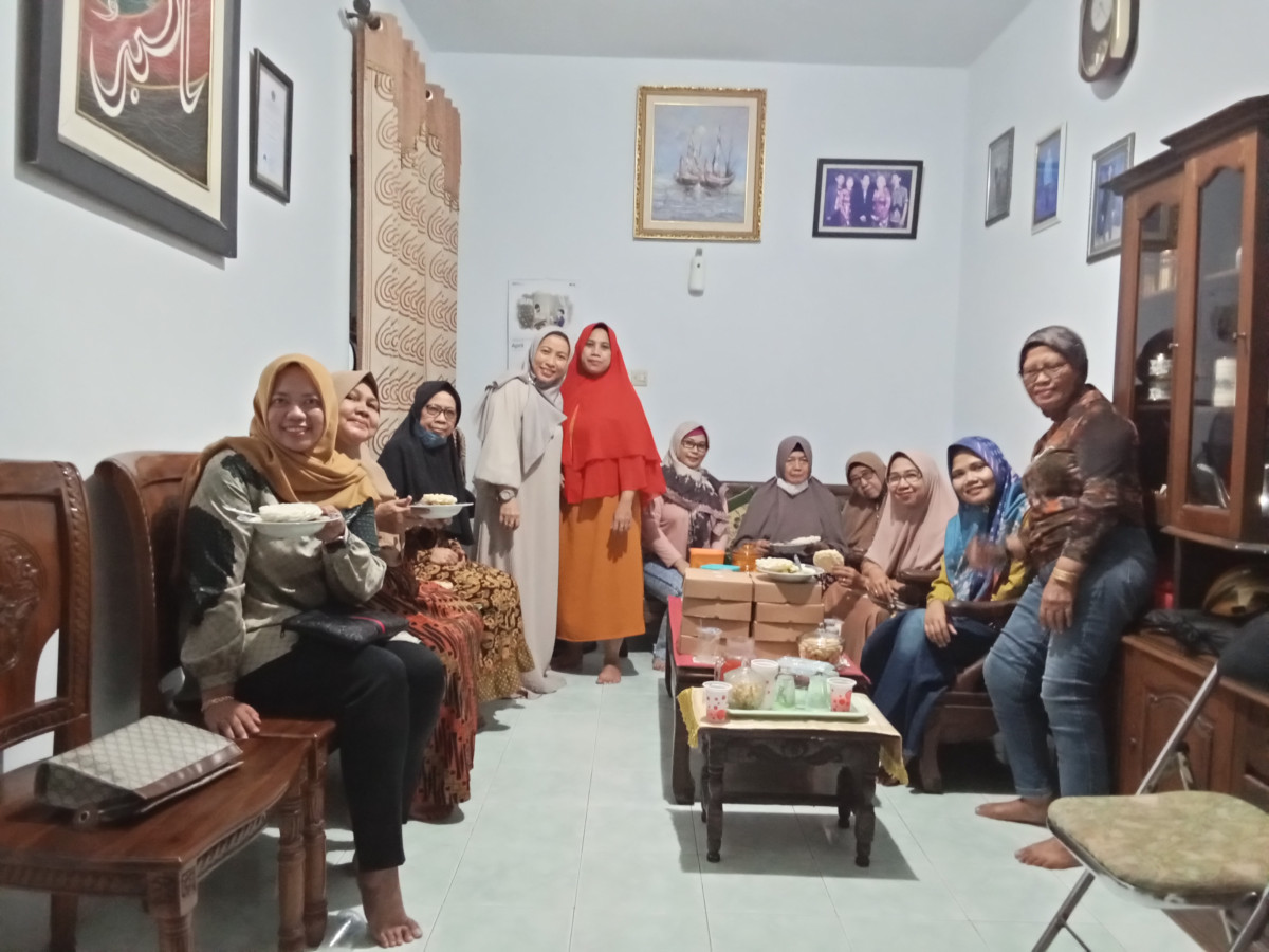 Pertemuan Dasa wisma Cempaka RT 2/RW 6