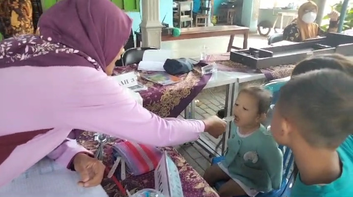 DDTK dan Pemberian obat cacing pada balita di posyandu