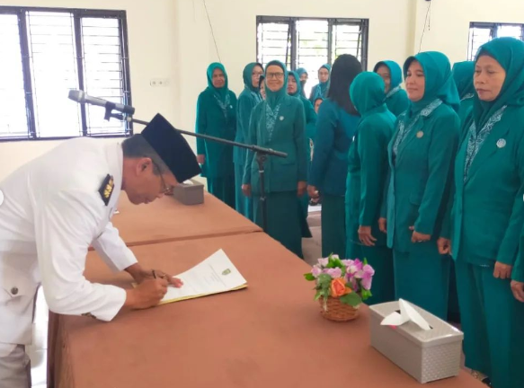 pelantikan pengurus pkk